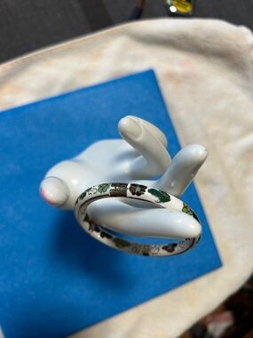 White Cloisonné Enamel Bangle with Floral Motif